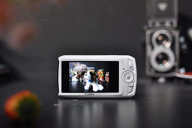佳能IXUS 300 HS数码相机 经典卡片机的性能与设计解析